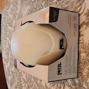 Petzl Meteora Helmet